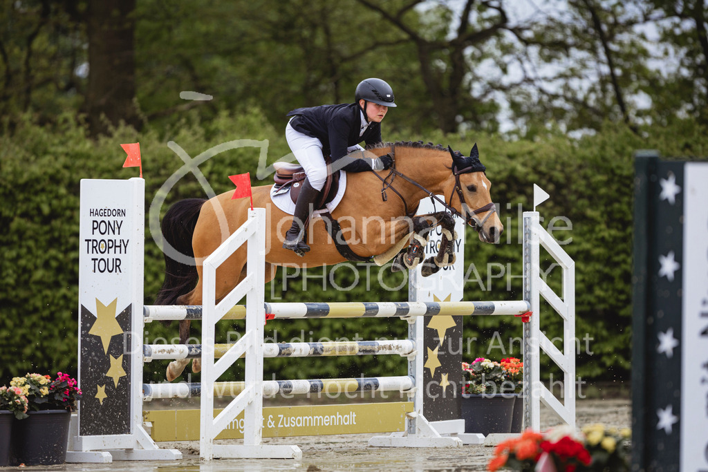 240426_Olfen-Vinnum_PonyTrophy-257 | Deine schönsten Turniermomente als professionelle Fotos! Entdecke hochwertige Pferdesport-Fotografie im Online-Shop. Jetzt Fotos finden & bestellen!