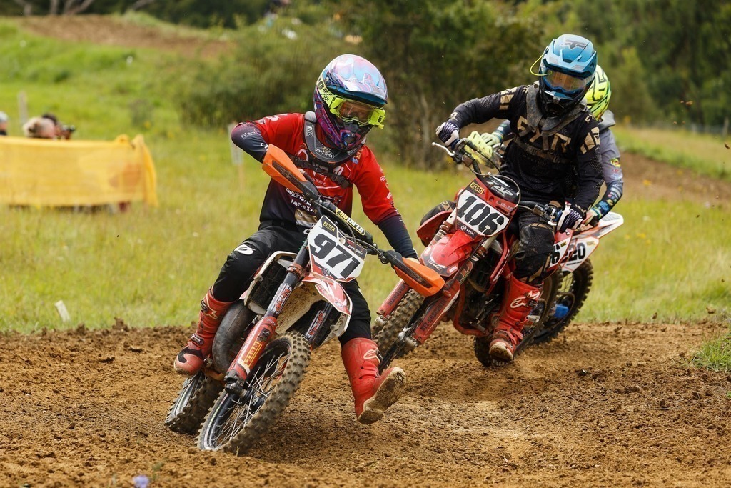 Motocross_Gerstetten_250802_5119 | Fotopresso – Sportfotografie in Heidenheim & Umgebung. Professionelle Sportfotografie für unvergessliche Momente. Dynamische Action-Shots, emotionale Szenen & hochwertige Bilder. - Realisiert mit Pictrs.com