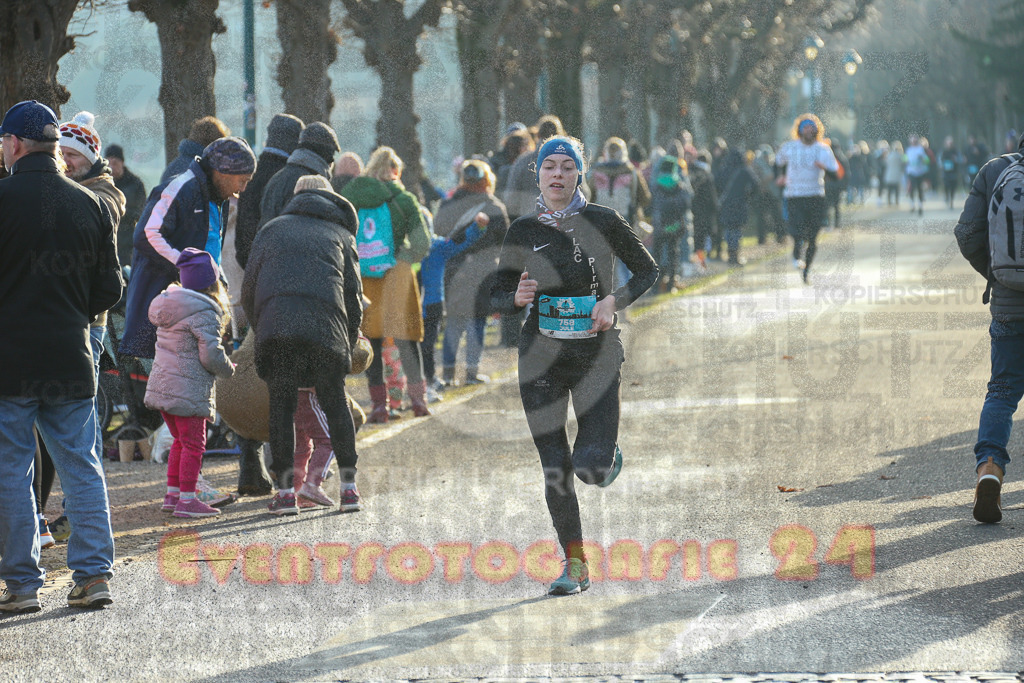 241231_1155_EX1_2913 | Sportfotografie im Rhein-Sieg Kreis, Köln, Bonn, NRW, Rheinland Pfalz, Hessen, etc. Unser Tätigkeitsfeld umfasst den Laufsport vom Volkslauf über den Marathon, Duathlon, Triathon bis zum Ultralauf wie Kölnpfad Ultra oder Schindertrail.