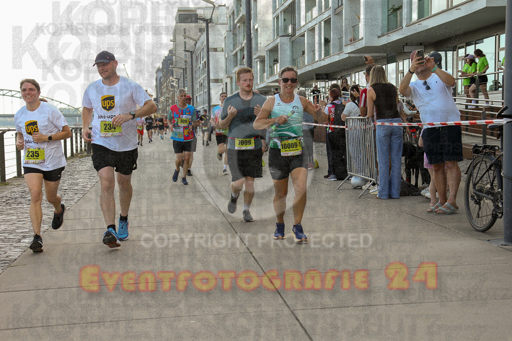 250920_1450_EX1_7822 | Sportfotografie im Rhein-Sieg Kreis, Köln, Bonn, NRW, Rheinland Pfalz, Hessen, etc. Unser Tätigkeitsfeld umfasst den Laufsport vom Volkslauf über den Marathon, Duathlon, Triathon bis zum Ultralauf wie Kölnpfad Ultra oder Schindertrail.