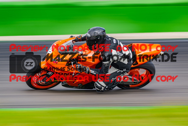 MaZZes_FotoMatrix_240702_6007705_4927 | ROT