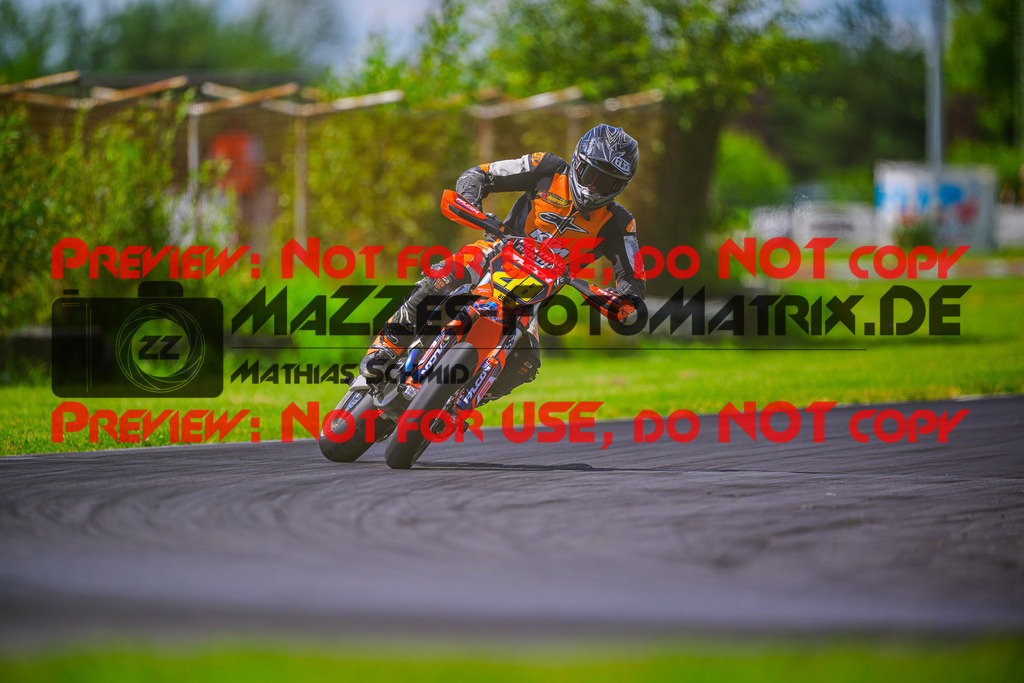 MaZZes_FotoMatrix_240714_6007705_4559 | S2