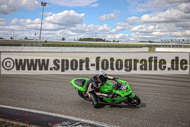pube9074 | Professionelle Fotos von Sportveranstaltungen, aber auch Hochzeiten und anderen Events. - Realisiert mit Pictrs.com