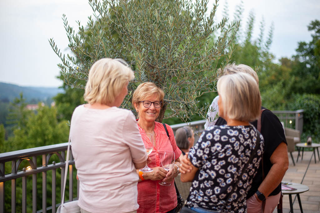 Claudia Michelsen zur Lesung im Forte Belvedere Leisnig | Zur Marlene-Dietrich-Lesung mit Schauspielerin Claudia Michelsen im Forte Belvedere Leisnig zum Festival Hallo Leisnig 2022. - Realisiert mit Pictrs.com