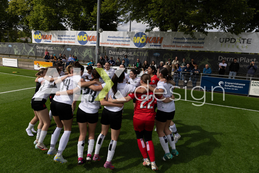 Fußball I Frauen I Saison 2025-2026 I Frauen 3. Liga | FVRZ Gruppe 2 | 18. Spieltag I Spielvereinigung Schaffhausen Damen 1 - Team Furttal Zürich I 17.05.2026 | Hochwertige Sportfotos kaufen & lizenzieren für Medien, Vereine, Agenturen & Sportler:innen. Entdecke professionelle Sportfotografie im Bildshop von Alexander Franzen. - Realisiert mit Pictrs.com