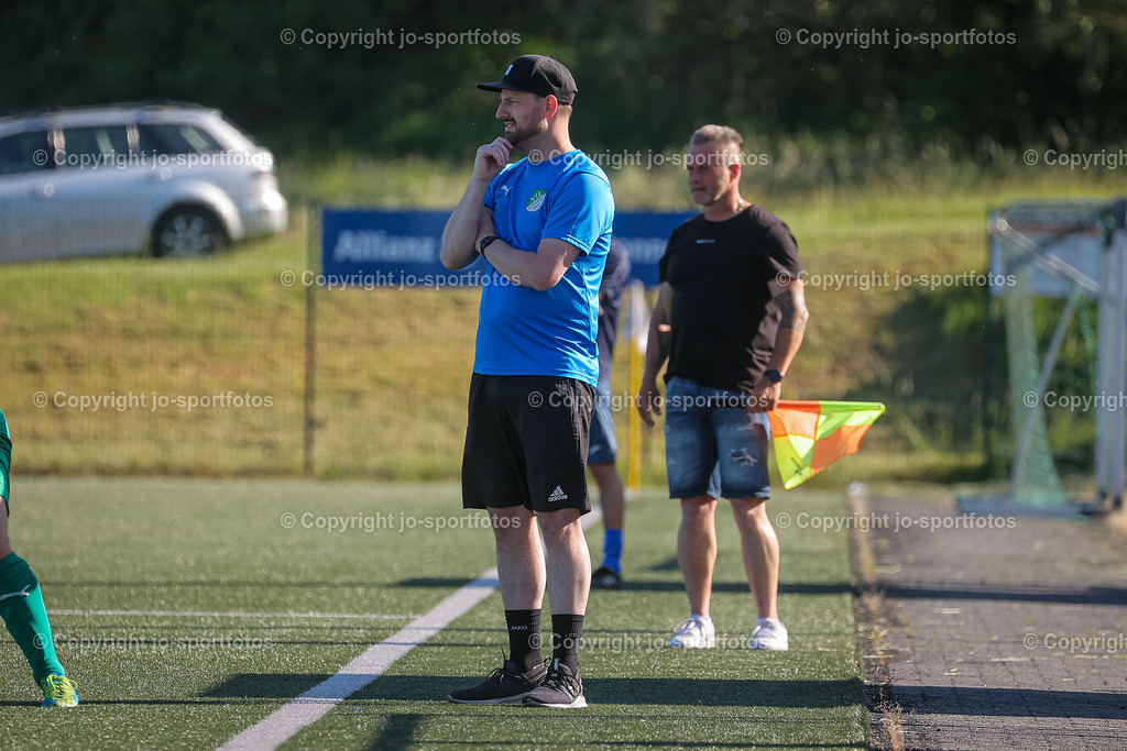 BQ3I9330 | 03.06.2023; Kreisoberliga West; Kunstrasenplatz Fellerdilln; VfL Fellerdilln - VfB Asslar; Ergebnis: 4:1 (3:1)