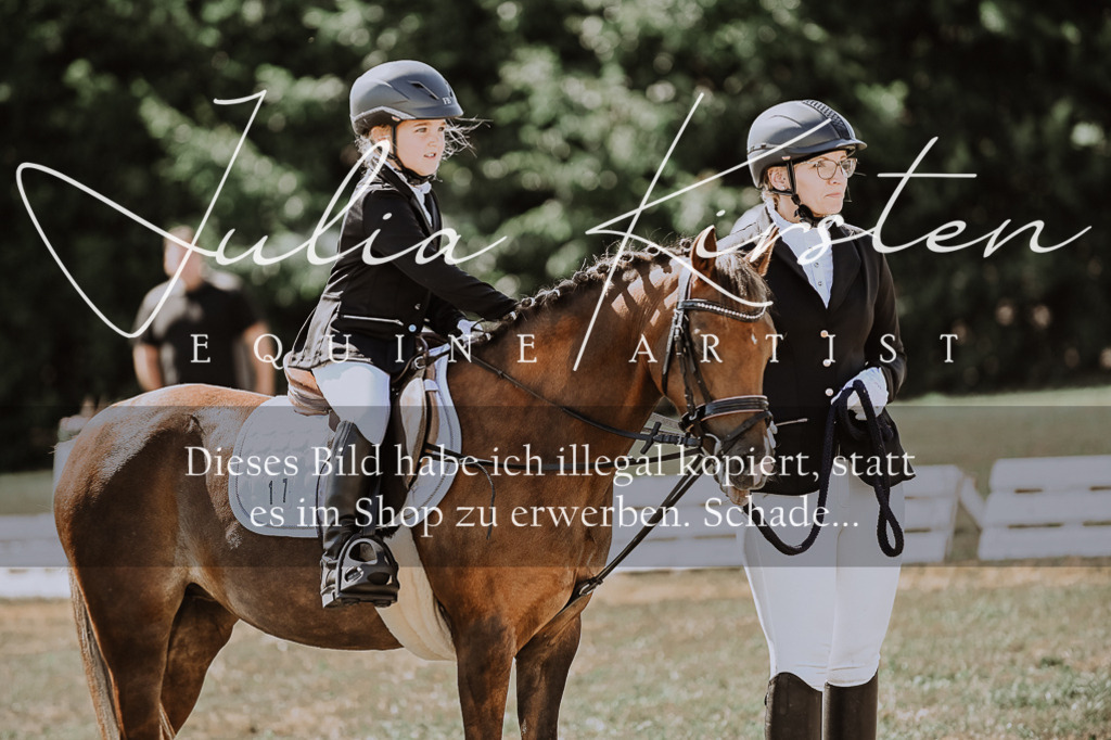 DSC_7907 | Pferde- und Turnierfotografie in Westsachsen. Pferdeportraits, Auftragszeichnungen und intuitive Kunst.