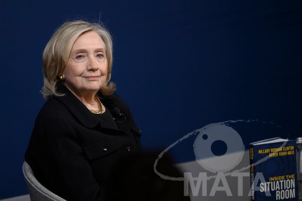 _DWI2694 | Die US-Politikerin Hillary Clinton auf der Veranstaltung Bridging Scholarship and Statecraft im Rahmen der Münchner Sicherheitskonferenz 2026. München, 13.02.2026 Bayern Deutschland  - Realisiert mit Pictrs.com