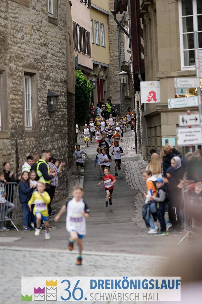 AOK Junior Cup 400m | 3Königslauf 2022 AOK Junior Cup 400m - Realisiert mit Pictrs.com