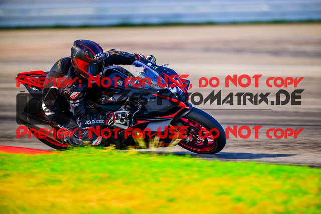 MaZZes_FotoMatrix_240520_6021986_2753 | WEISS