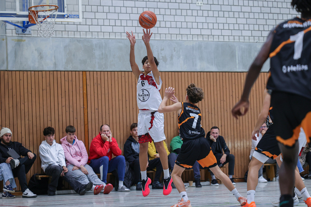 JBBL BAYER GIANTS vs Young Lions Wuppertal-67 | Fotos von Basketballspielen aus dem Raum NRW fotografiert von Gero Mueller-Laschet und Daniel Schaefer - Realisiert mit Pictrs.com