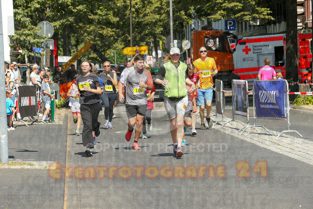250621_1050_EX1_2780 | Sportfotografie im Rhein-Sieg Kreis, Köln, Bonn, NRW, Rheinland Pfalz, Hessen, etc. Unser Tätigkeitsfeld umfasst den Laufsport vom Volkslauf über den Marathon, Duathlon, Triathon bis zum Ultralauf wie Kölnpfad Ultra oder Schindertrail.
