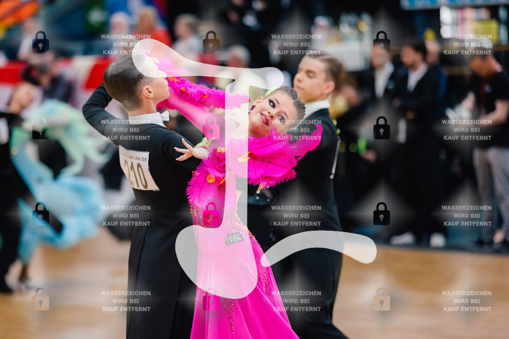 Hessen Tanzt WDSF Open Junior II Standard 10th (210) Tim Gordon _ Luisa Huber (Schwarz-Weiß-Club Pforzheim)-2025-05-17-7565 | Webshop for digital downloads and prints of dance sport, event & show photographer Julian Link - Realisiert mit Pictrs.com