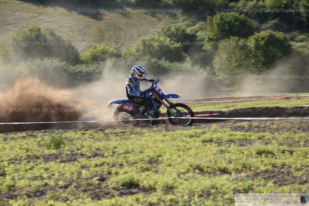 DSC_0346 | Sportfotografie , Motorsport, Motoross, Reitsport, Mointainbike, Enduro,
Landschaft , Outdoor, Eventfotografie, Landschaft, Bilder online bestellen - Realisiert mit Pictrs.com