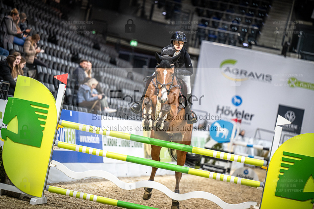 DOS_1137 | Entdecke hochwertige Reitturnierfotos von Foto Oger. Professionell, emotional und authentisch – jetzt Lieblingsmomente im Shop bestellen. - Realisiert mit Pictrs.com