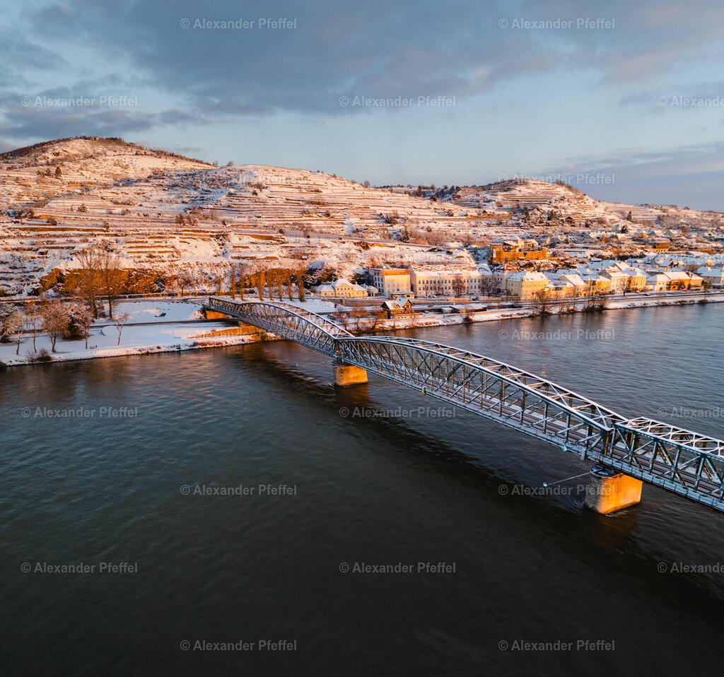 foto_c_pfeffel-partner-0122-DJI_20231203075245_0045_D-Pano | alexander-pfeffel - Realisiert mit Pictrs.com