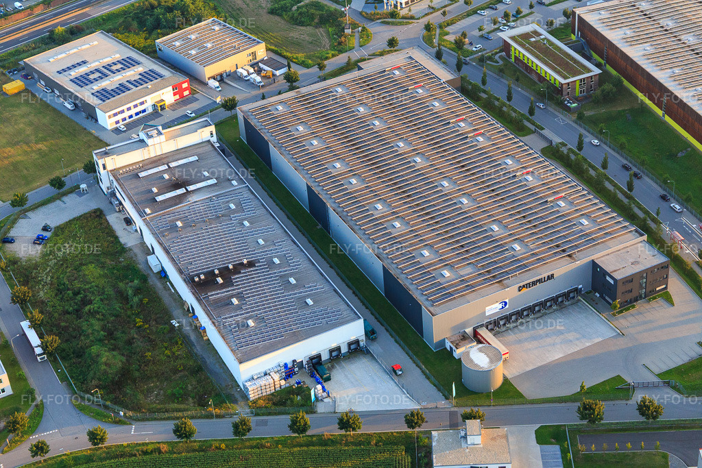 Luftbild: Caterpillar GmbH Logistik Center und Rudolph Logistik GmbH in Lorsch im Bundesland Hessen in Deutschland.Foto: IMG_103105.jpg vom 28.08.2017 durch Werner Riehm/FLY-FOTO.deCaterpillar Energy Solutions - Dezentrale Energieerzeugung mit MWM & Cat GasmotorenRudolph Logistik Gruppe: Maßgeschneiderte Logistiklösungen&nbsp; – Rudolph