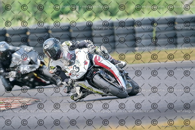 25bt04-1583 | markuskiefer.com - Realisiert mit Pictrs.com
