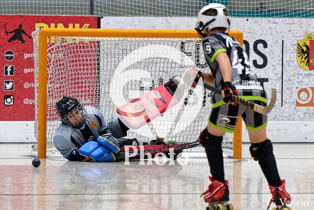 Super League  - Servette FC  v FC Zurich  | during the Super League  game between Servette FC  and FC Zurich  at Stade de Geneve  in Lancy , Switzerland 