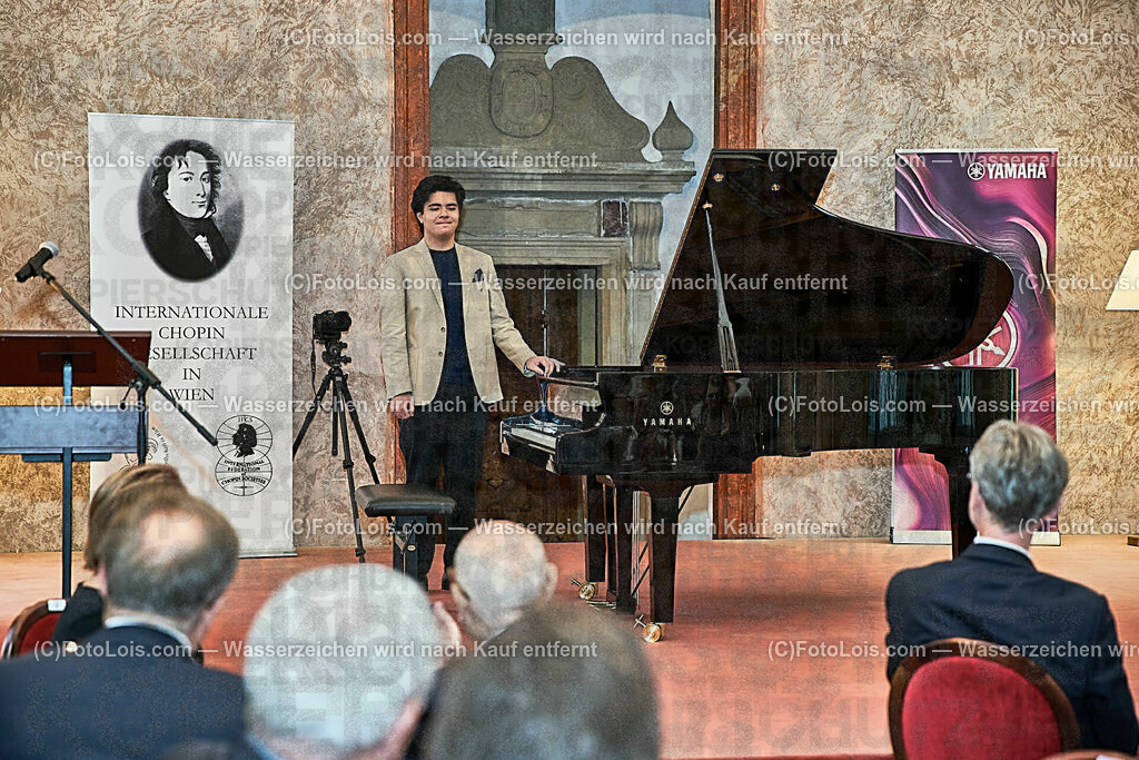 ALS0555_XXXIX-Chopin-Festival_Nocturno_Roham Connor | (C)FotoLois.com, Alois Spandl, XXXIX. internationales CHOPIN-Festival in der Kartause Gaming, NOCTURNO - nächtliches Konzert bei Kerzenlicht, Sa 5. August 2023.