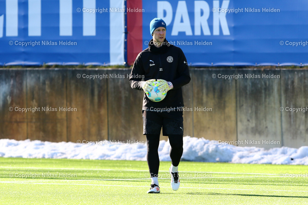 NH_HolsteinKiel_Training_19022025 | #21 Thomas Dähne (Holstein Kiel)Fußball I Herren I Training I Saison 2024-2025 I Holstein Kiel I 19.02.2025 I Citti-Fußballpark