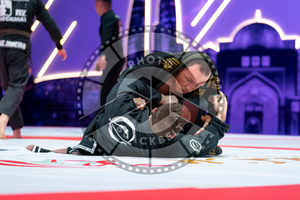 20231107PBB5195 | Fighters compete during the AJP World Master Championship in the Mubadala Arena in Abu Dhabi, Arab United Emirates, on November 7, 2023.