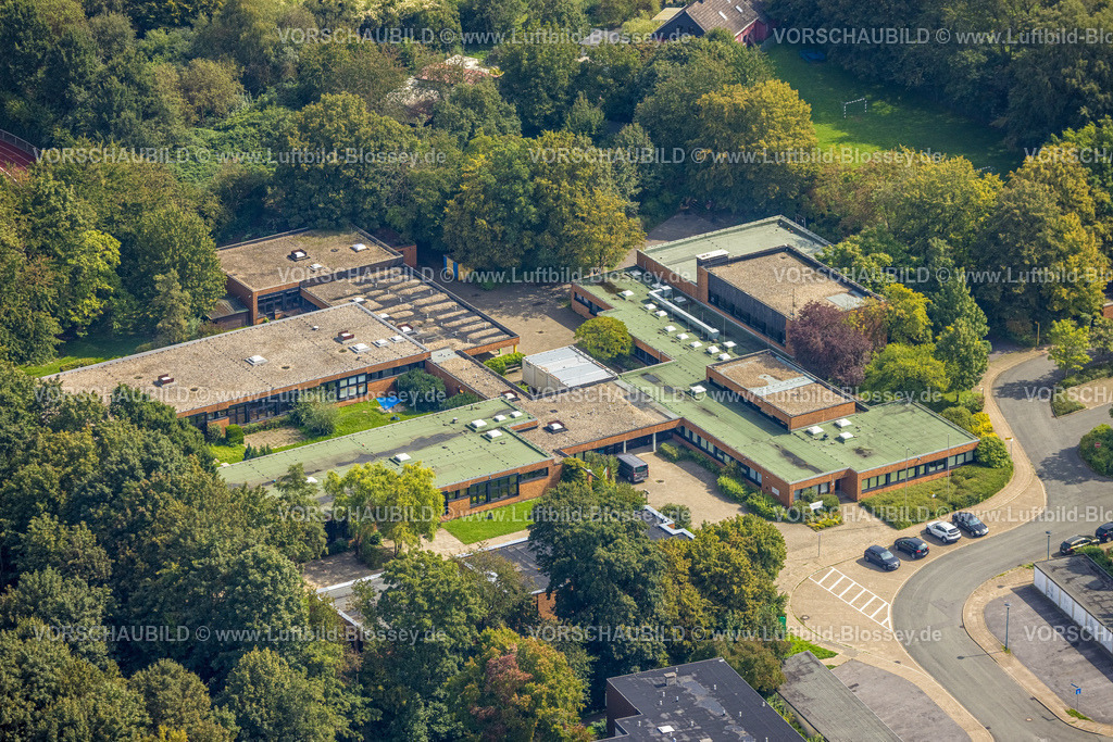 Holzwickede230901307 | Luftbild, Karl-Brauckmann-Schule, Holzwickede, Ruhrgebiet, Nordrhein-Westfalen, Deutschland
