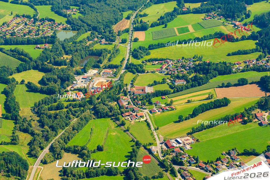 Luftaufnahme von Hohenwarth Vs Google Maps- Die Luftaufnahme wurde 2025 vom UL-Flugzeug heraus erstellt ( keine Drohne ) - Hochauflösende Luftaufnahme - für professionelle Ausdrucke geeignet. Die Geschenkidee !Mit Lizenz und Bildrechte bestellbar
