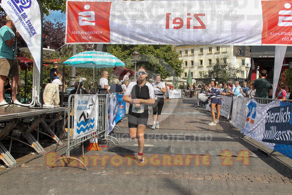 250824_1501_EV4_2544 | Sportfotografie im Rhein-Sieg Kreis, Köln, Bonn, NRW, Rheinland Pfalz, Hessen, etc. Unser Tätigkeitsfeld umfasst den Laufsport vom Volkslauf über den Marathon, Duathlon, Triathon bis zum Ultralauf wie Kölnpfad Ultra oder Schindertrail.