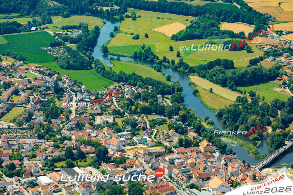 Das Luftbild der Stadt Roding wurde 2022 vom Flugzeug heraus erstellt (keine Drohnen-Aufnahmen) Aufnahmehöhe ca.450 Meter- hohe Bildauflösung und Druck-Qualität. Garantiert!