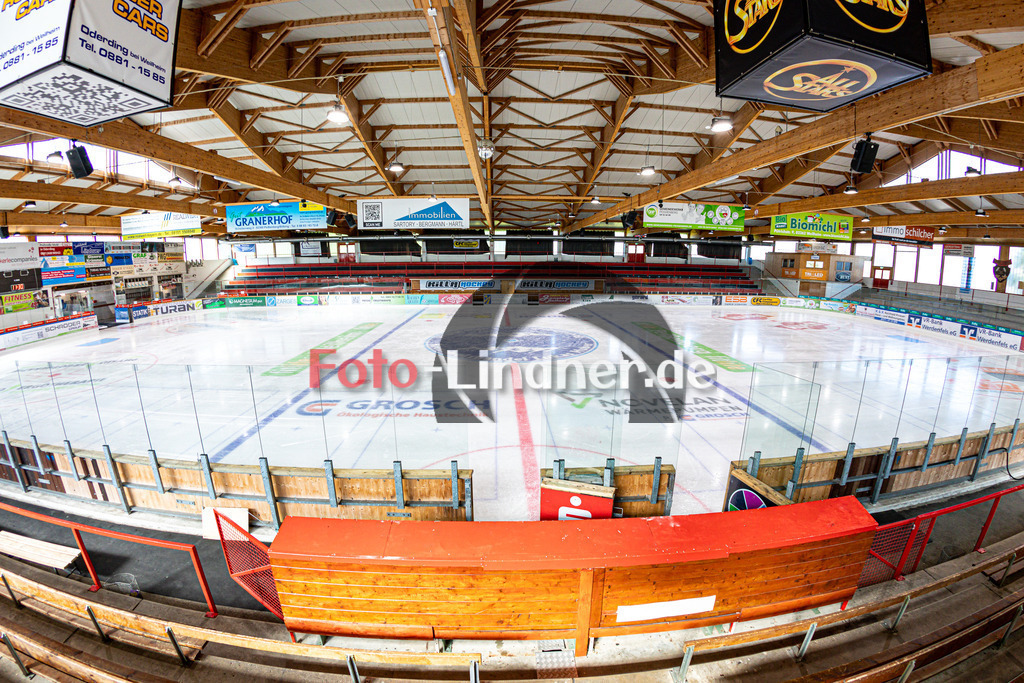 Eisstadion TSV Peißenberg MINERS | , Eisstadion TSV Peißenberg MINERS, 20230916,Leeres Eisstadion Peißenberg,2023-09-16 in  (), Copyright: WolfgangxLindner www.foto-lindner.de