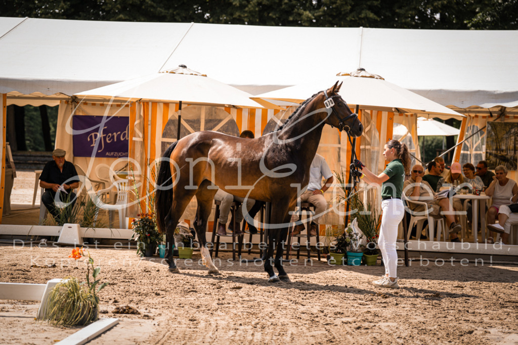 1.Fr00095 | Leoni Ertmer Photography - Realisiert mit Pictrs.com