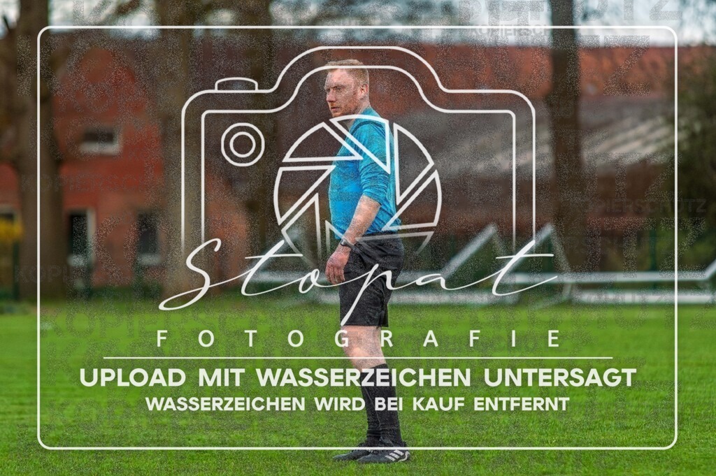 FGFSSGN-1064 | David Grabowski (Schiedsrichter) beim Herren 3. Kreisklasse HK Spiel zwischen FG Fulde-Stellichte II und SG Nordheide III im Fulder Zentralstadion, Fulde (Simon Paul Stopat) - Realisiert mit Pictrs.com