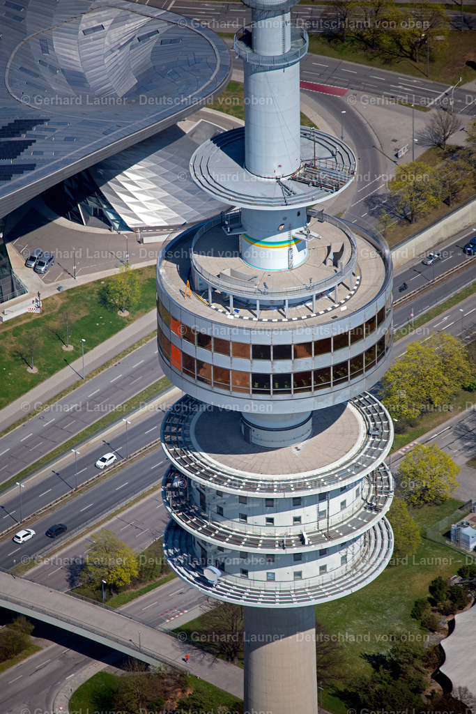 4021447 | MüNCHEN 08.04.2020 Fernmeldeturm- Bauwerk und Fernsehturm Olympiaturm im Olympiapark am Spiridon-Louis-Ring in München im Bundesland Bayern, Deutschland. // Television Tower Olympiaturm in Olympiapark on Spiridon-Louis-Ring in Munich in the state Bavaria, Germany. Foto: Gerhard Launer