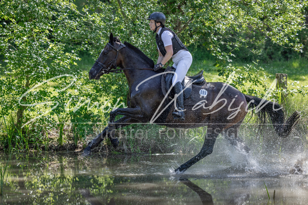 20260523-_3LI7648 | Tierfotografie Pferde, Hunde, Katzen, Haustiere.
Turnierfotografie Reitturniere, Reiten, Springreiten, Dressur in Hanau, dem Main-Kinzig-Kreis und dem Rhein-Main- Gebiet um Frankfurt
