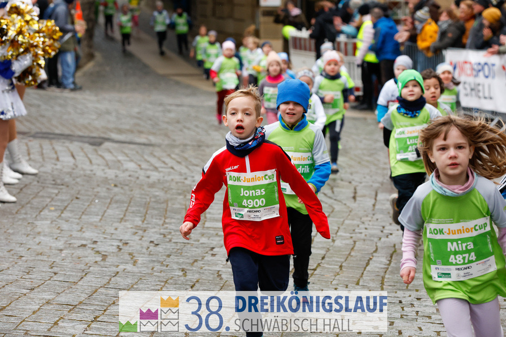 400m AOK Junior Cup | 3 Koenigslauf 2024 400m AOK Junior Cup - Realisiert mit Pictrs.com