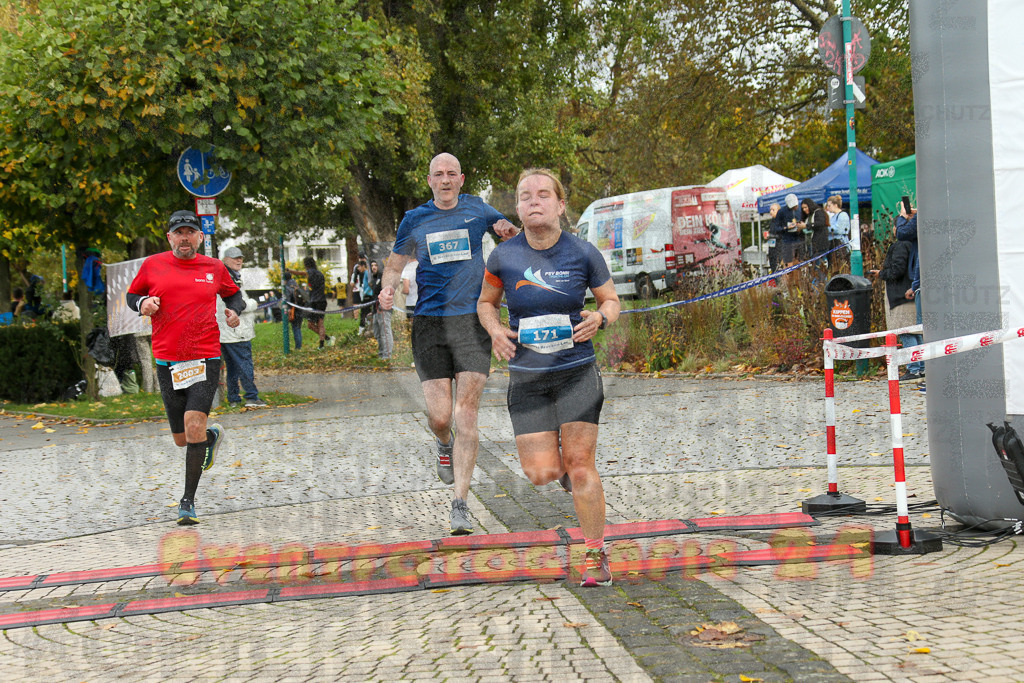 241020_1016_EX1_8515 | Sportfotografie im Rhein-Sieg Kreis, Köln, Bonn, NRW, Rheinland Pfalz, Hessen, etc. Unser Tätigkeitsfeld umfasst den Laufsport vom Volkslauf über den Marathon, Duathlon, Triathon bis zum Ultralauf wie Kölnpfad Ultra oder Schindertrail.