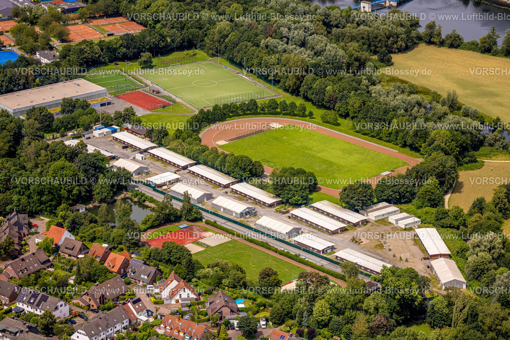 Muelheim240703318 | Luftbild, Sportpark Saarner Ruhraue, Flüchtlingsdorf an der Mintarder Straße, Saarn, Mülheim an der Ruhr, Ruhrgebiet, Nordrhein-Westfalen, Deutschland