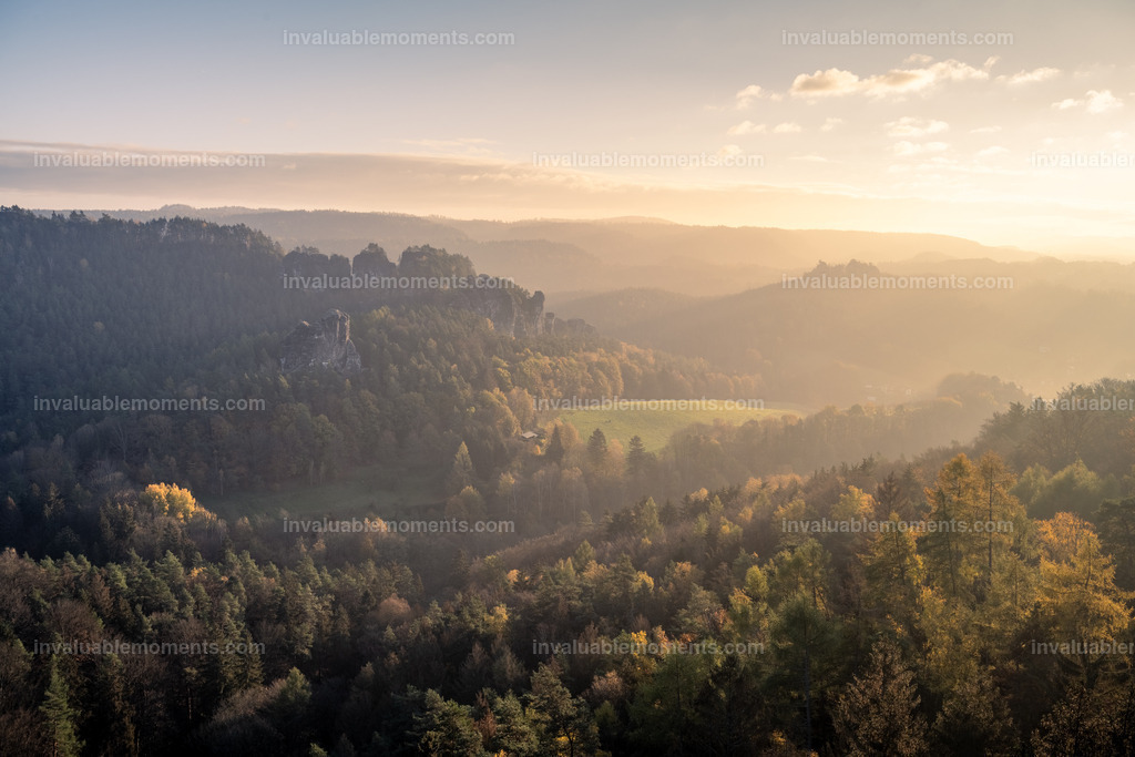 Goldenes Tal | invaluablemoments.com - Realisiert mit Pictrs.com