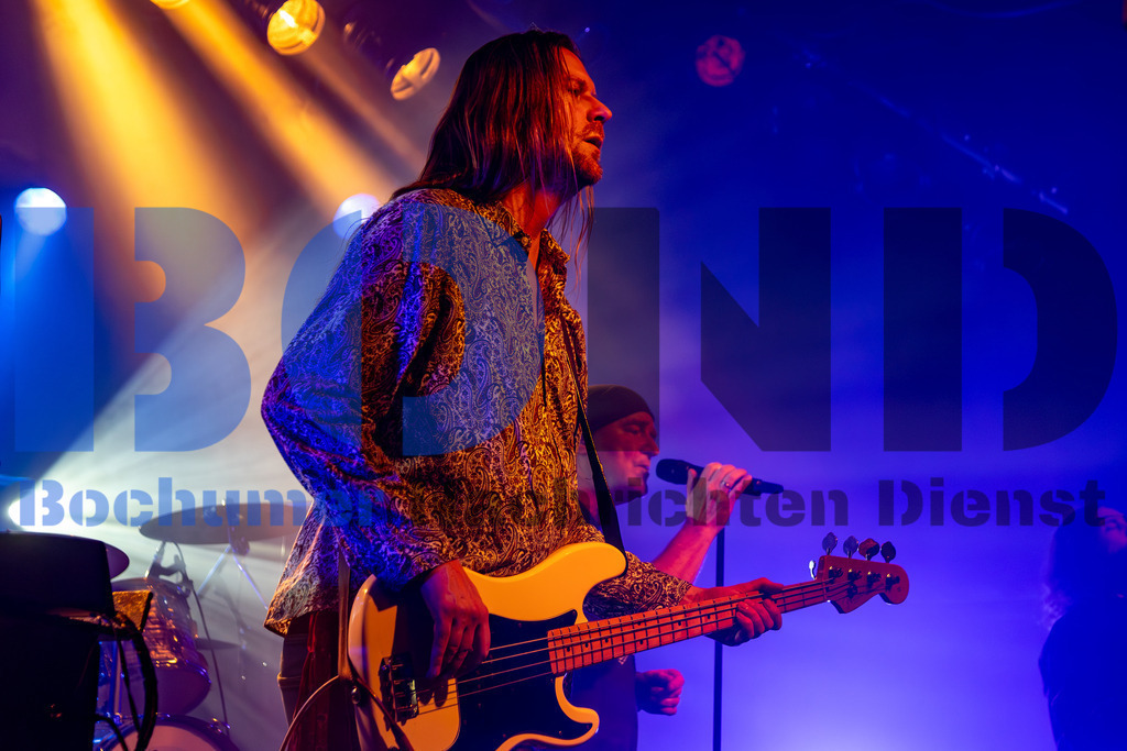 SES_NURPUR20250102-45 | bond - Realisiert mit Pictrs.com