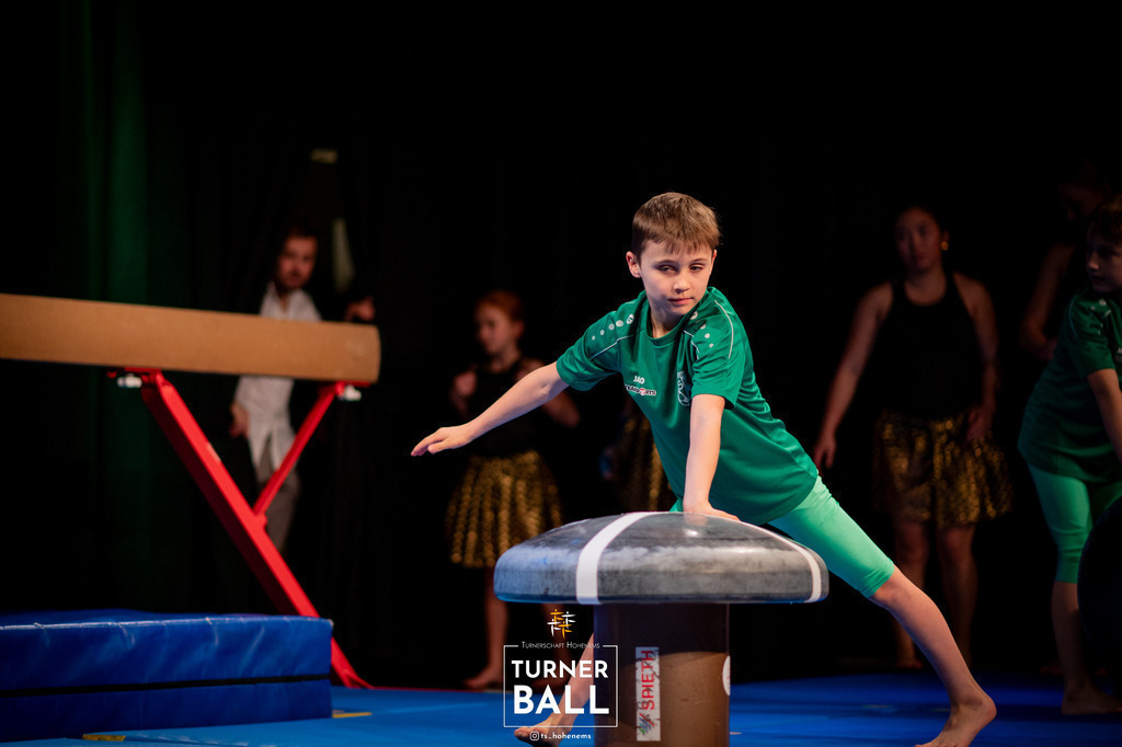 DSC_9832 | "Fussifoto.com – Ihr Ansprechpartner für hochwertige Fotografie! Entdecken Sie kreative Bilder und professionelle Dienstleistungen. Kontaktieren Sie uns für Ihre Projekte!"