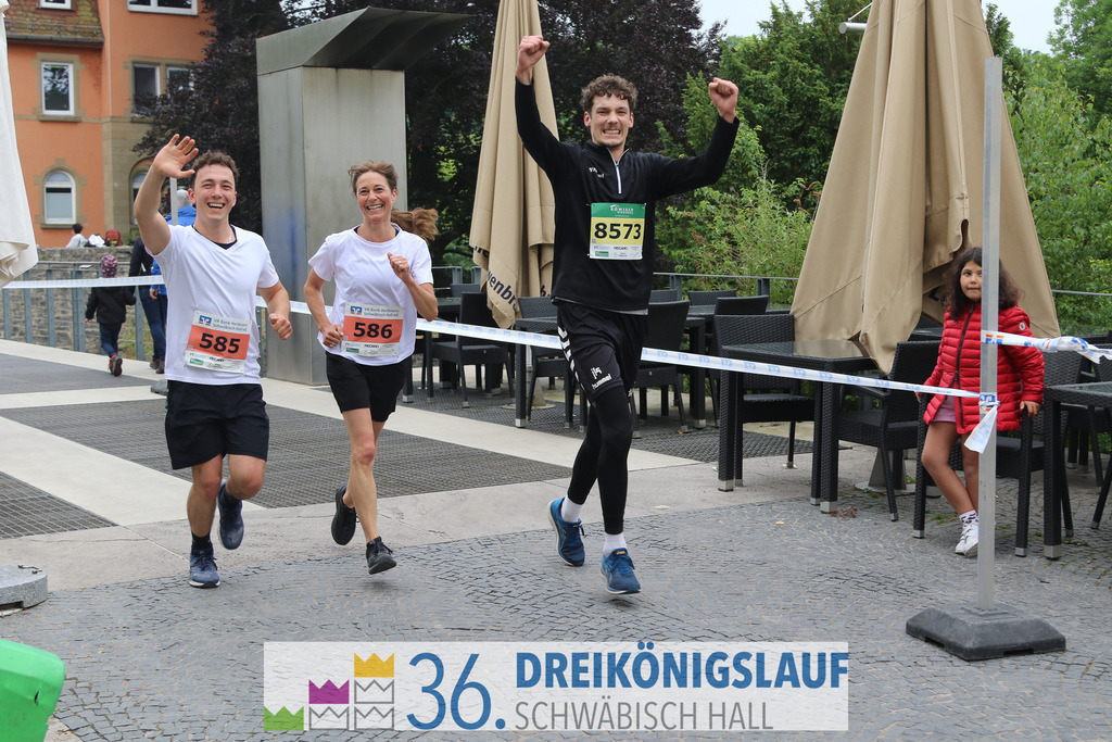 VR Bank Hauptlauf 10km | 3königslauf 2022 VR Bank Hauptlauf - Realisiert mit Pictrs.com