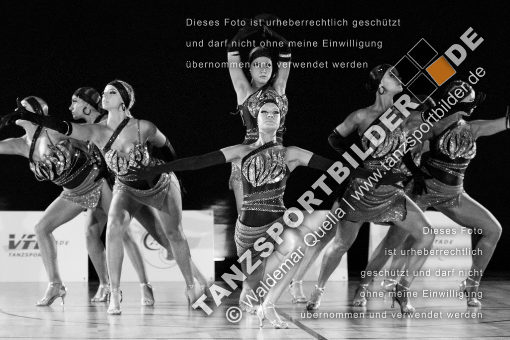 20250504-01501 | Hier finden Sie Tanz Bilder vom Latein und Standard Formationen tanzen. Sportbilder vom Tanzsport. Schöne Fotos und von Weltmeisterschaft, Europameisterschaft, Bundesliga, Regionalliga, Oberliga und Landesliga sowie von GOC Stuttgart, DanceComp, WM Bremen