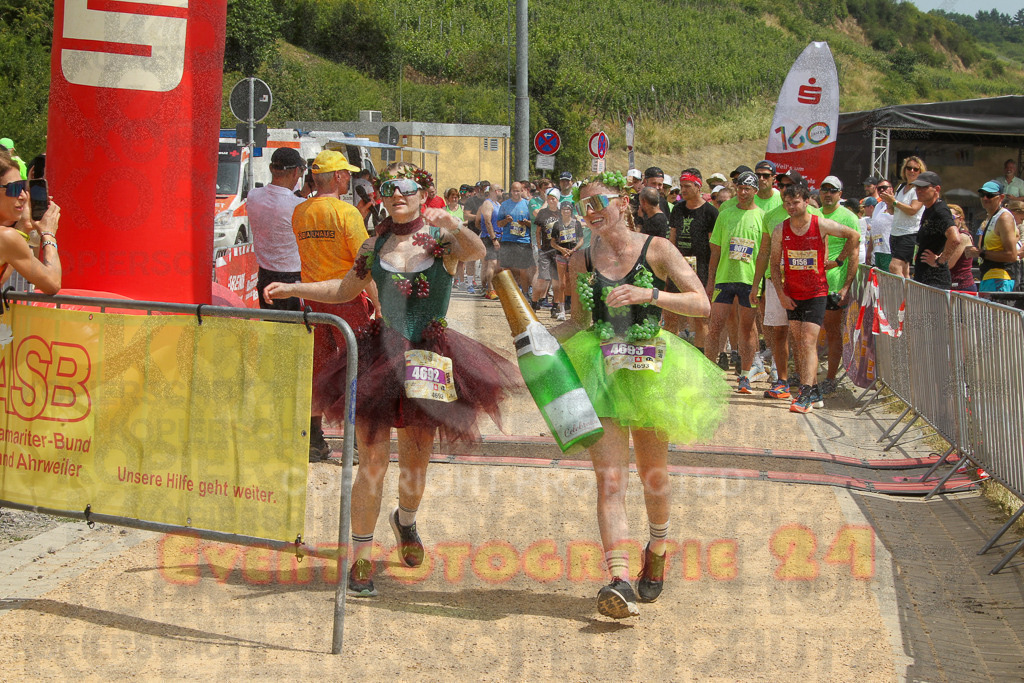 250614_1330_EV4_0988 | Sportfotografie im Rhein-Sieg Kreis, Köln, Bonn, NRW, Rheinland Pfalz, Hessen, etc. Unser Tätigkeitsfeld umfasst den Laufsport vom Volkslauf über den Marathon, Duathlon, Triathon bis zum Ultralauf wie Kölnpfad Ultra oder Schindertrail.
