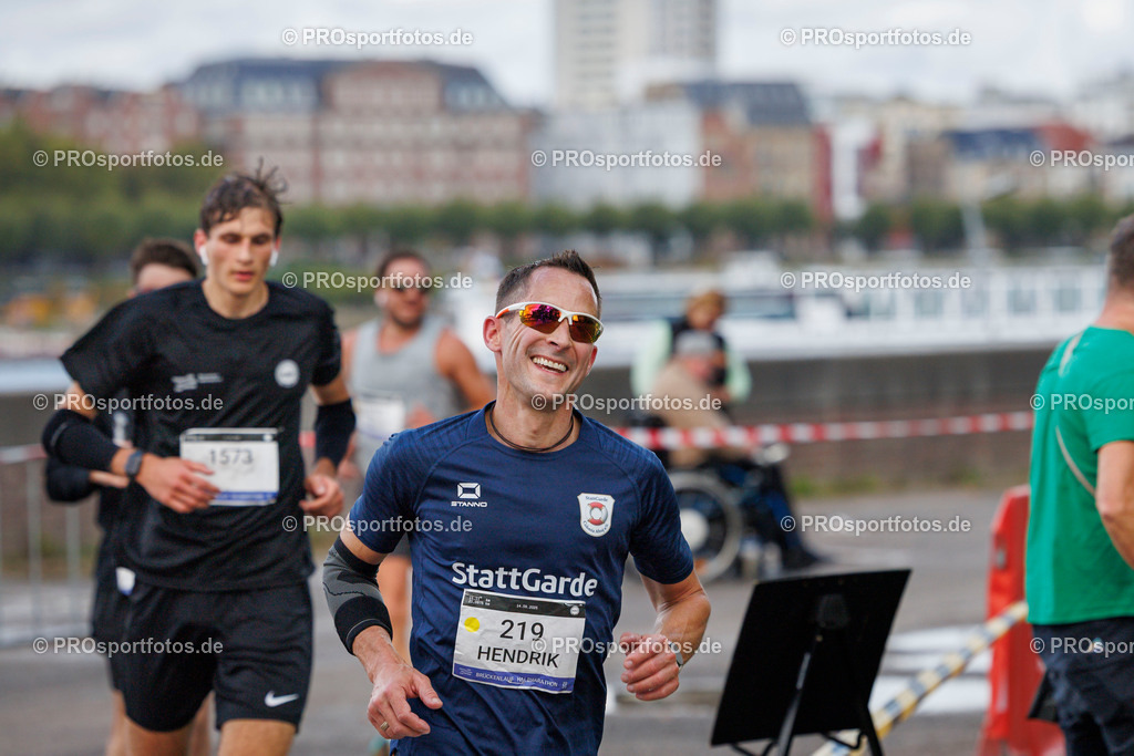 Brückenlauf Halbmarathon des ASV Köln; Köln, 14.09.25 | Impressionen vom Brückenlauf Halbmarathon des ASV Köln am 14.09.25 in Köln (Deutschland). Foto: BEAUTIFUL SPORTS/Bernd Hoffmann