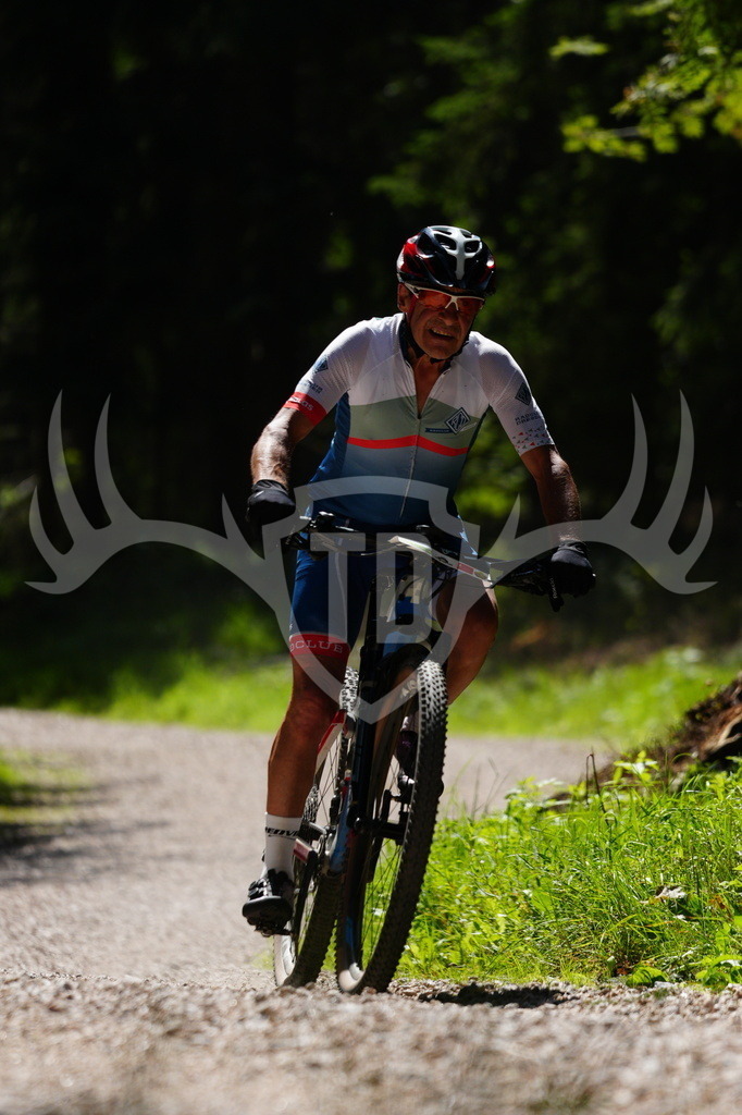 FC605562 | Fotogalerie der Treibjagd im Dunkelwald - Dein MTB Etappenrennen im Erzgebirge - Realisiert mit Pictrs.com