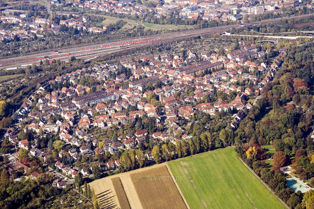 Luftbild: Ortsteil Weiherfeld im Ortsteil Weiherfeld-Dammerstock in Karlsruhe im Bundesland Baden-Württemberg in Deutschland. Foto: IMG_8661.jpg vom 14.10.2007 durch Werner Riehm/FLY-FOTO.de