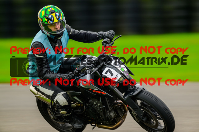 MaZZes_Fotomatrix_20241002_6007705_6183 | Fotograf Mathias Schmid
Sportfotograf,
Eventfotograf,
Hochzeitsfotograf,
Portraitfotograf