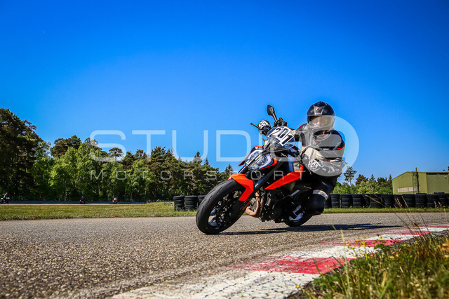0201-260509DCB-044_201 | Deine Full-Service-Agentur für ✔️Videoproduktionen und ✔️Motorsportfotografie Jetzt Angebot anfragen!