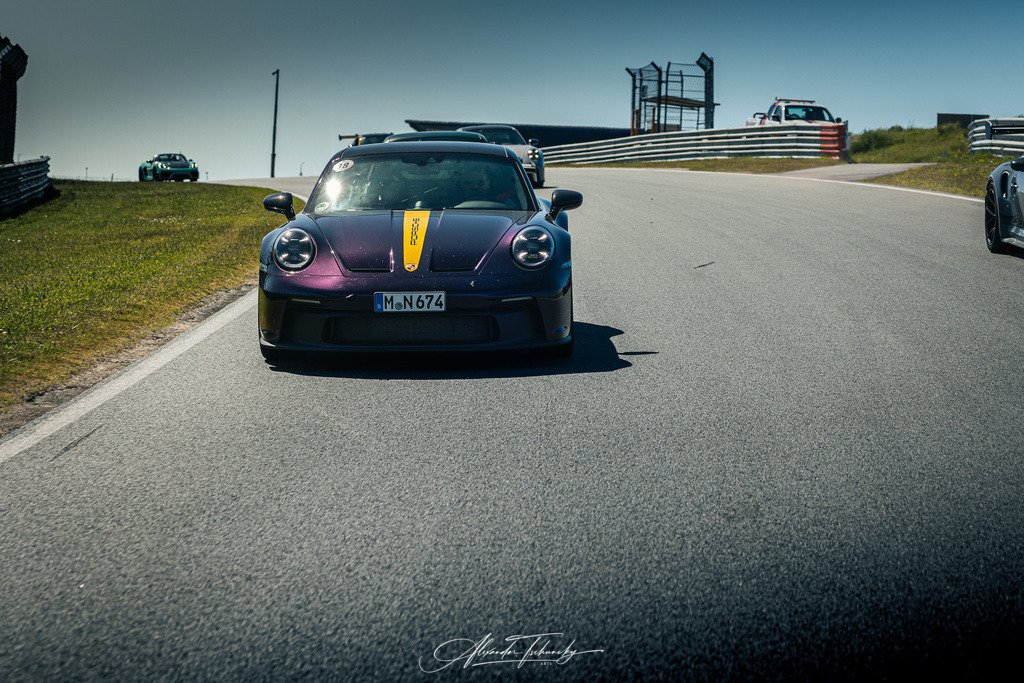 R6AT5525 _Alexander Tschuncky | Entdecken Sie die faszinierende Welt von Alexander Tschuncky Arts: Kreative Fotografie, atemberaubende Automobilkunst und hochwertiger Bilderdruck. Lassen Sie sich inspirieren! - Realisiert mit Pictrs.com